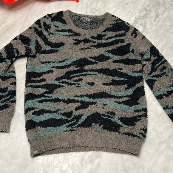 Barefoot Dreams sweater - Picture 1 of 4